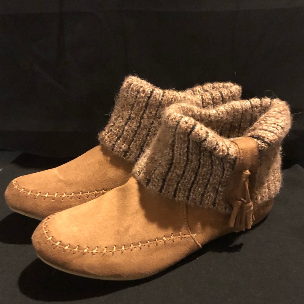 Size 12 Slouch Booties